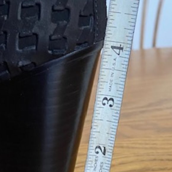 Vince Camuto Korlettan Booties - Picture 15 of 15